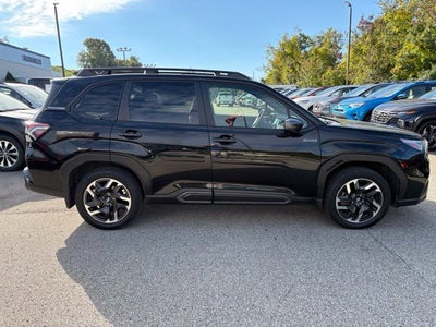 2025 Subaru Forester Limited Hybrid