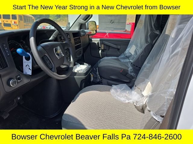 2025 Chevrolet Express Cargo 2500 WT