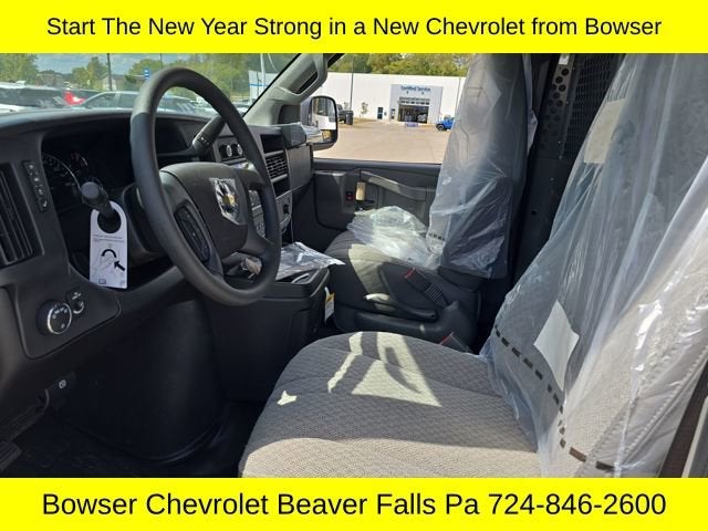 2025 Chevrolet Express Cargo 2500 WT