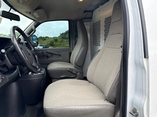 2022 Chevrolet Express Cargo 2500 WT