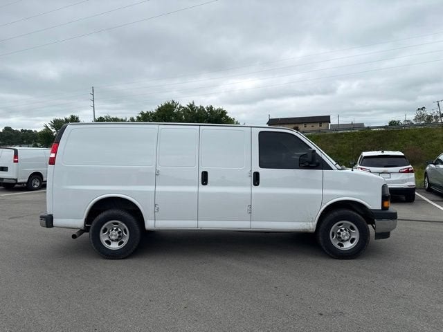 2022 Chevrolet Express Cargo 2500 WT