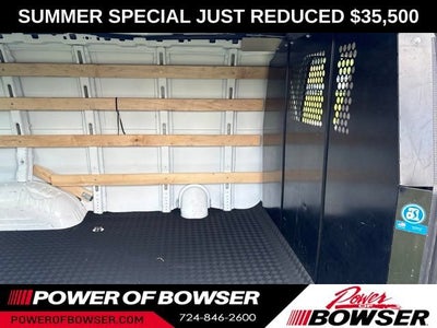 2025 Chevrolet Express Cargo WT
