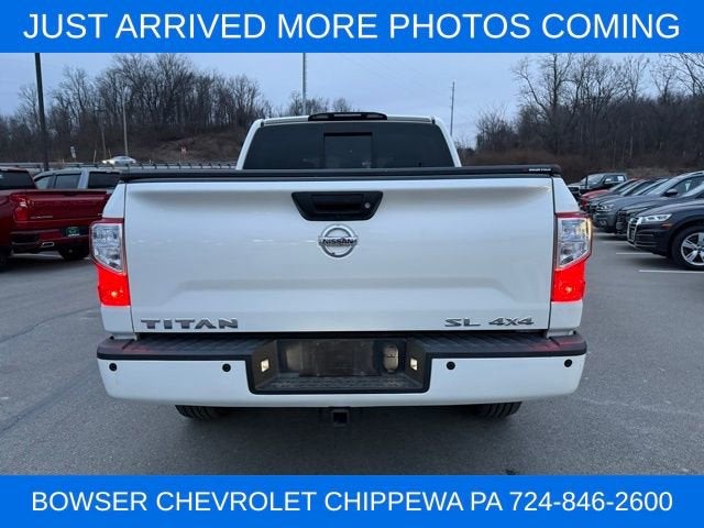 2017 Nissan TITAN SL