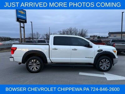 2017 Nissan TITAN SL