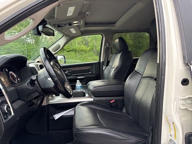 2018 RAM 2500 Laramie Crew Cab 4x4 6'4" Box