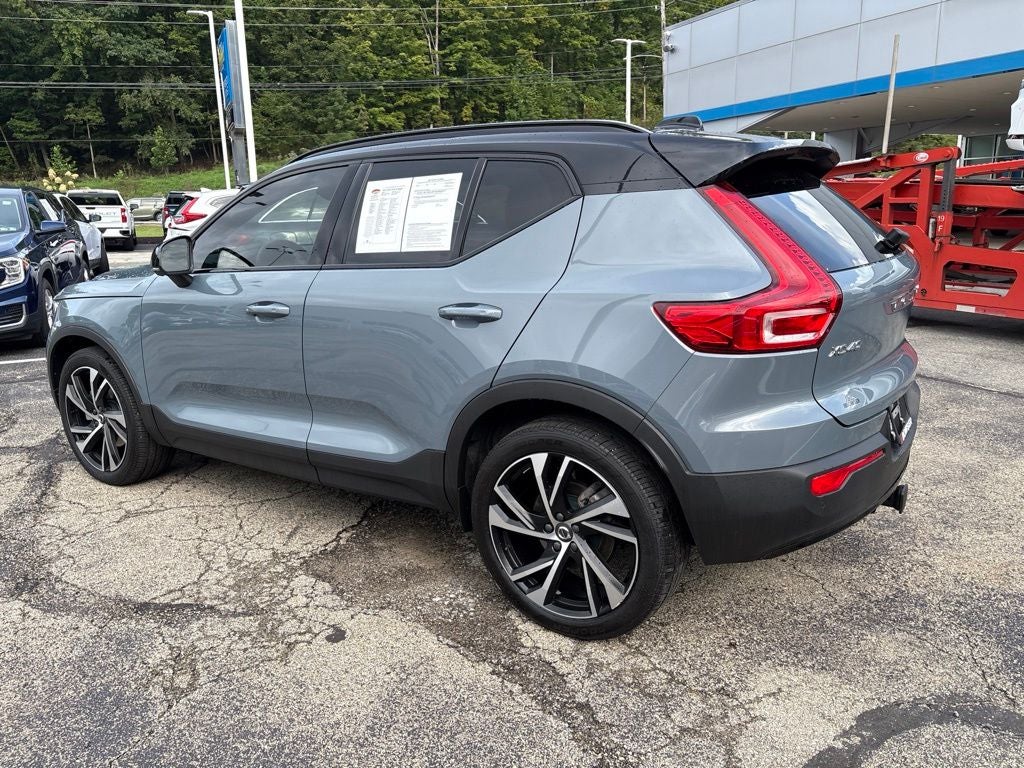 2021 Volvo XC40 R-Design